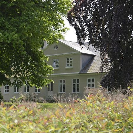 Store Ejlstrup Bed & Breakfast Odense Exterior foto